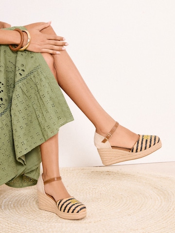 love & roses Pumps in Blauw