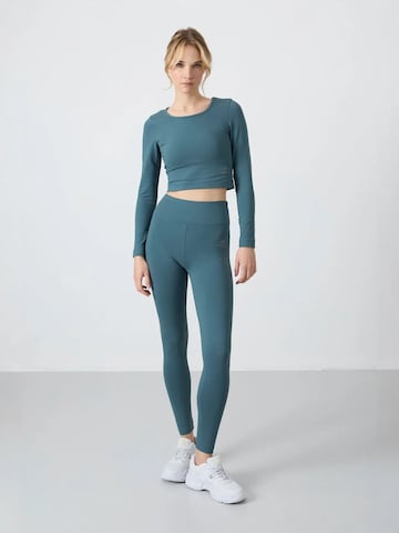 Tommy Life - Fato de jogging em azul: frente
