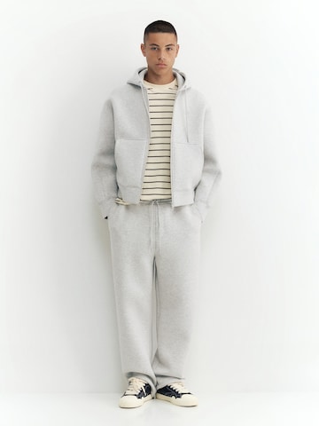 Baggy Pantaloni di Pull&Bear in grigio