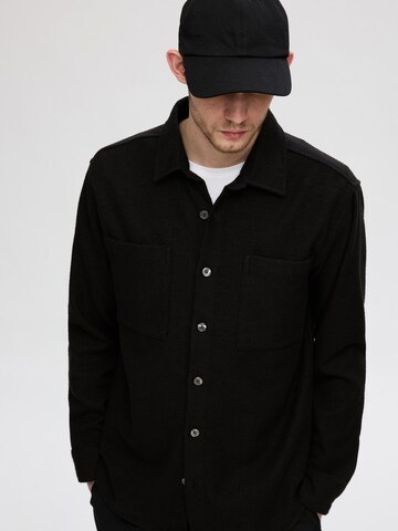 Coupe regular Chemise 'Twill' SELECTED en noir