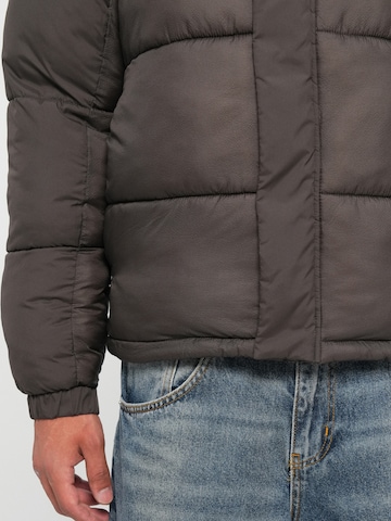 JACK & JONES Kurtka zimowa 'JCOUNION' w kolorze brązowy