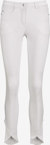 MADELEINE Jeans in Weiß: Vorderseite