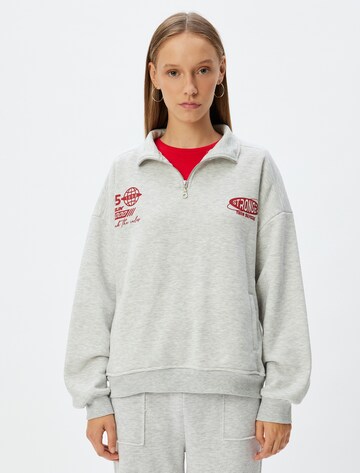 Koton Sweatshirt in Grey: front