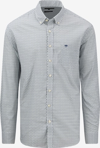 FYNCH-HATTON Button Up Shirt in White: front