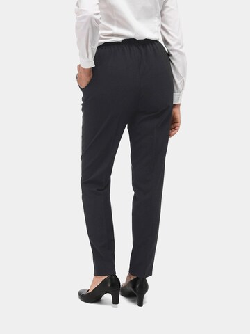 Goldner Regular Pleated Pants 'MARTHA' in Black