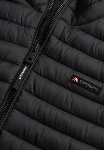 Superdry Bodywarmer 'Fuji Lite' in Zwart
