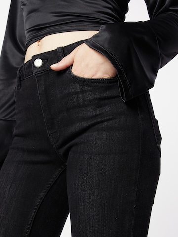 VILA Regular Jeans 'Sarah' in Black