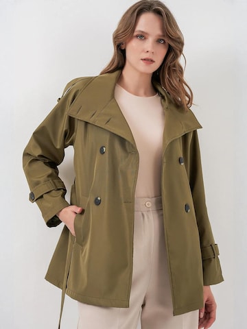 Bigdart Tussenmantel in Groen: voorkant