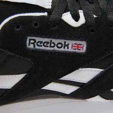 Reebok Låg sneaker 'Classic' i svart