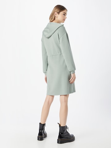 Robe 'Maxi' ABOUT YOU en vert