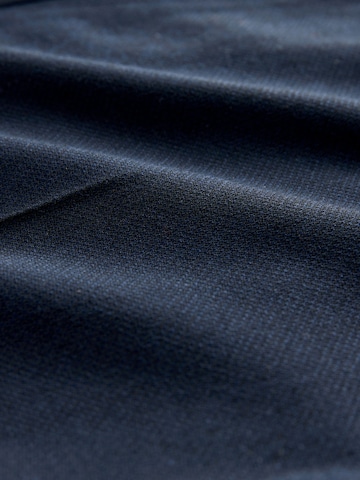 Coupe slim Pantalon à plis Next en bleu