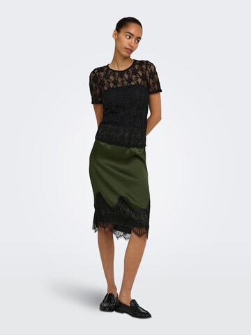 ONLY T-Shirt 'ONLAlba' in Schwarz