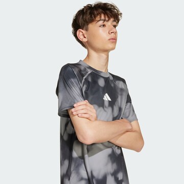 ADIDAS SPORTSWEAR - Camiseta funcional en gris
