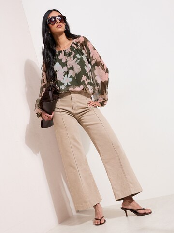 Friends Like These Blouse in Green