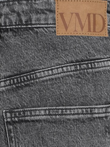 Vero Moda Tall Расклешенный Джинсы 'VMTESSA' в Серый