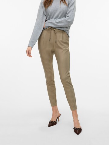 VERO MODA Tapered Pleat-front trousers 'VMEva' in Green: front
