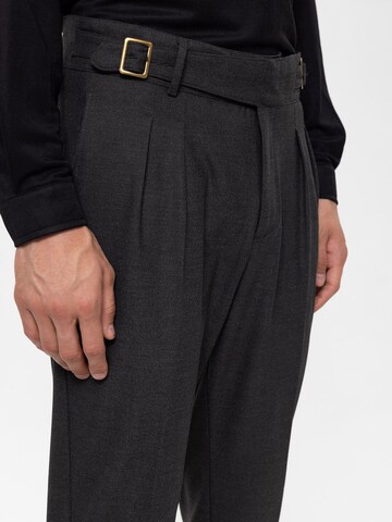 Antioch Regular Hose in Grau