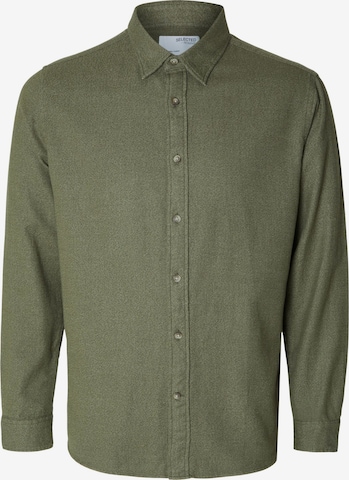 SELECTED HOMME Regular fit Button Up Shirt 'Owen' in Green: front