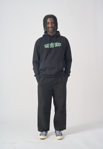 Cleptomanicx Kapuzensweatshirt 'Regular Hooded Omtype' in Schwarz