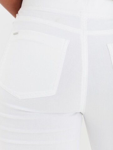 Skinny Pantaloni 'KEIRA' di b.young in bianco