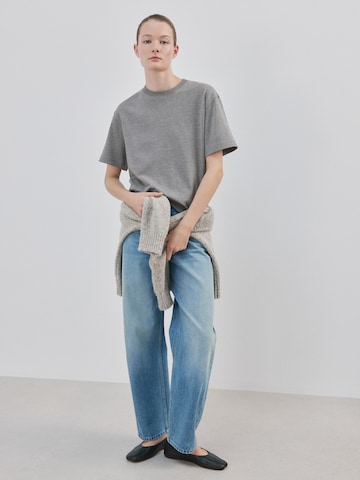 Maglietta 'SITA' di MANGO in grigio