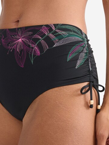 TRIUMPH Bikini Bottoms ' Red Label Summer Tropics ' in Black