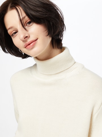 Rotholz Sweater in White