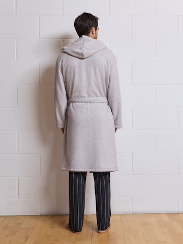 Next - Albornoz largo en gris