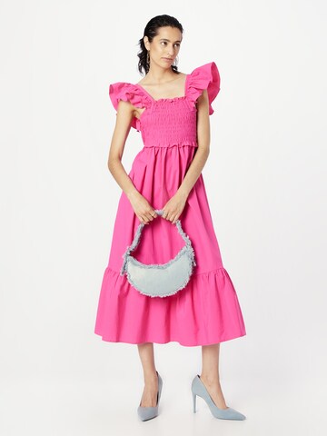 Rochie de vară de la Koton pe roz