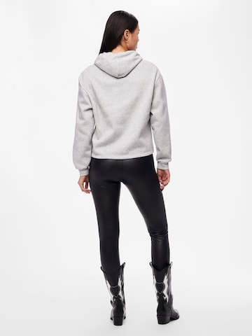 Skinny Leggings di PIECES in nero