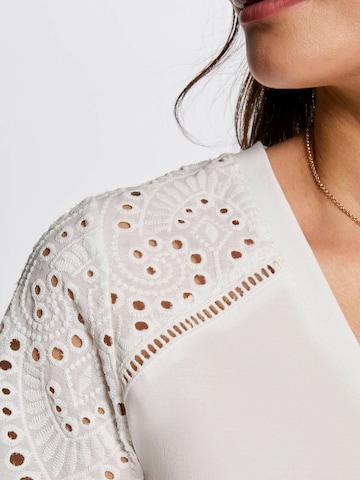 Morgan Shirt in White