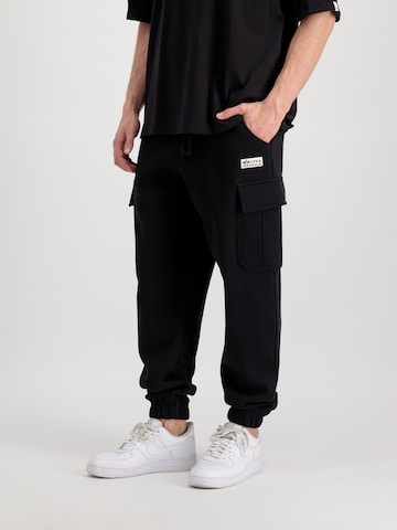 ALPHA INDUSTRIES Tapered Cargo Pants in Black: front