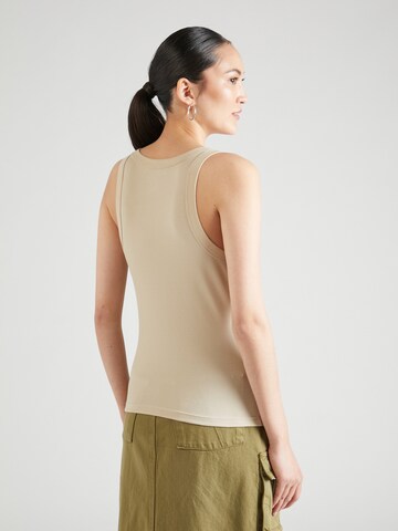 Top di GAP in beige