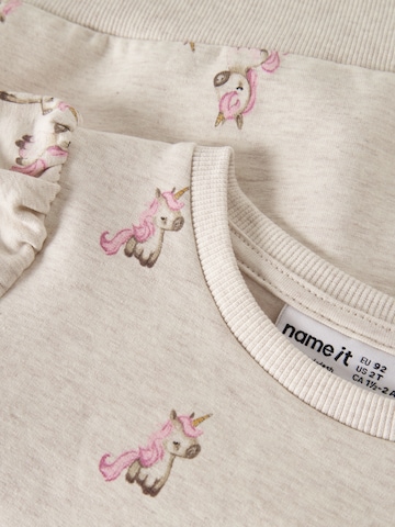 NAME IT - Sudadera 'NMFLAURIE' en beige