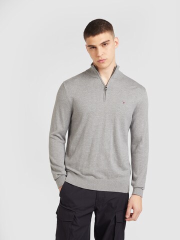 TOMMY HILFIGER Trui 'ESSENTIAL' in Grijs: voorkant