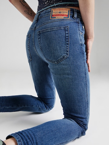 DIESEL Slimfit Jeans '2015 BABHILA' in Blau