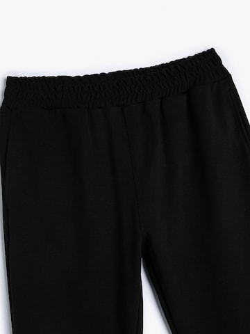 Koton Regular Broek in Zwart