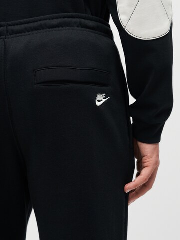 Nike Sportswear Обычный Штаны 'Club' в Черный