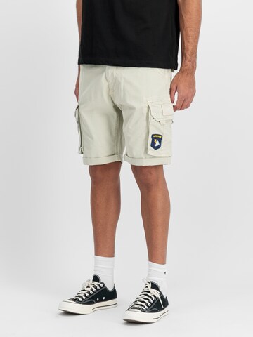 ALPHA INDUSTRIES Слим фит Панталон в бежово: отпред
