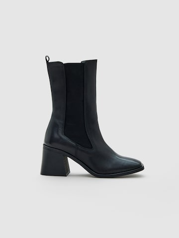 EDITED - Botas Chelsea 'Meridith' en negro: frente