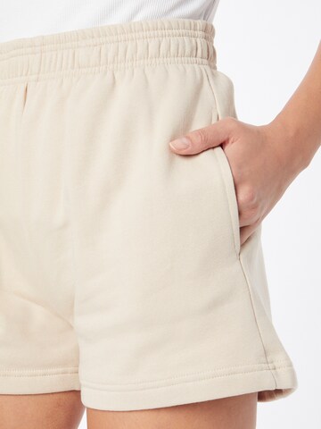 regular Pantaloni 'Gia' di Gina Tricot in beige