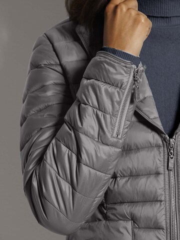 MADELEINE Tussenjas in Grijs