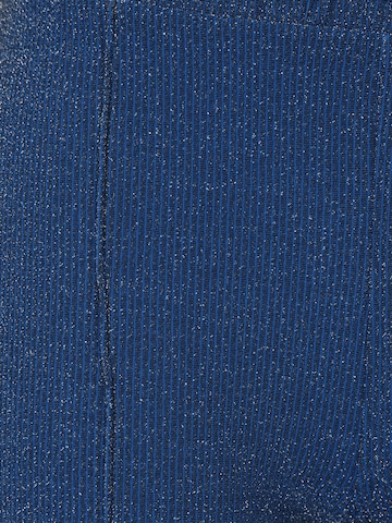 Pieces Petite - Acampanado Pantalón en azul