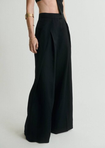 MANGO Wide leg Pleat-Front Pants 'Danielle' in Black: front
