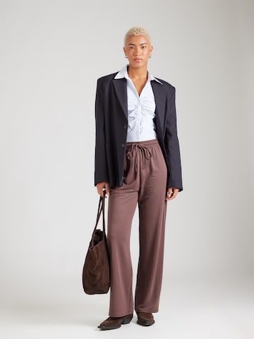 ONLY Широкий Штаны 'ONLJANY' в Коричневый