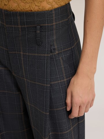 MOTIVI - Pierna ancha Pantalón en gris