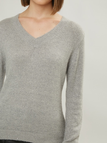 Influencer Pullover in Grau