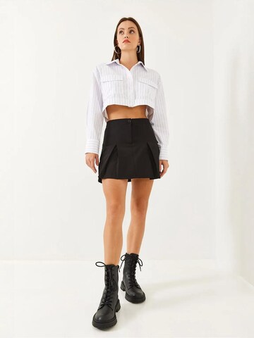 Bianco Lucci - Saia em preto