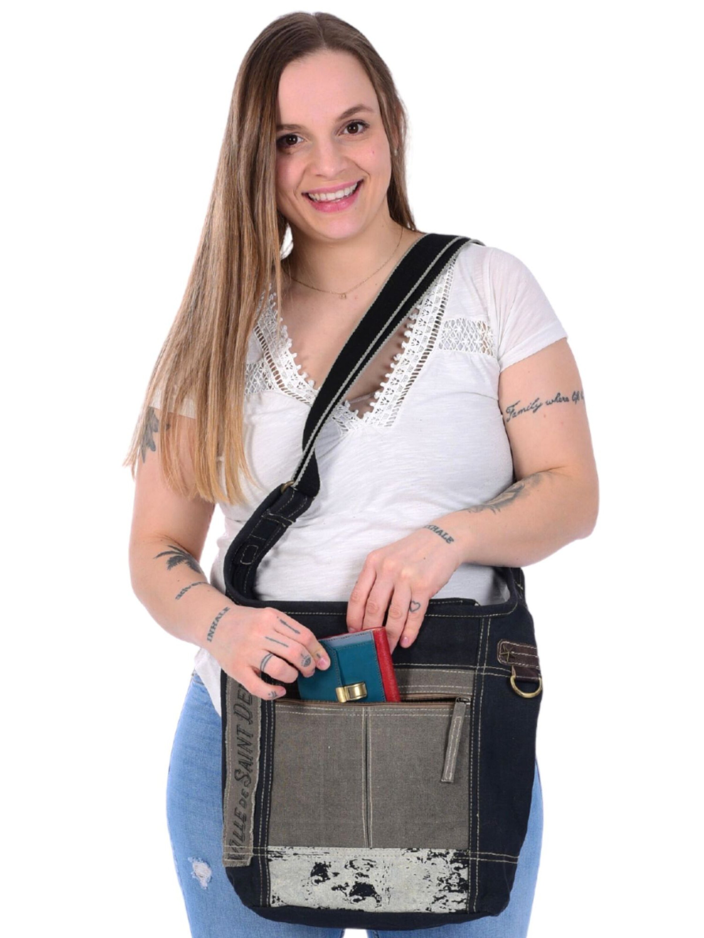 Sunsa Crossbody Bag 'Sunsa' in Black