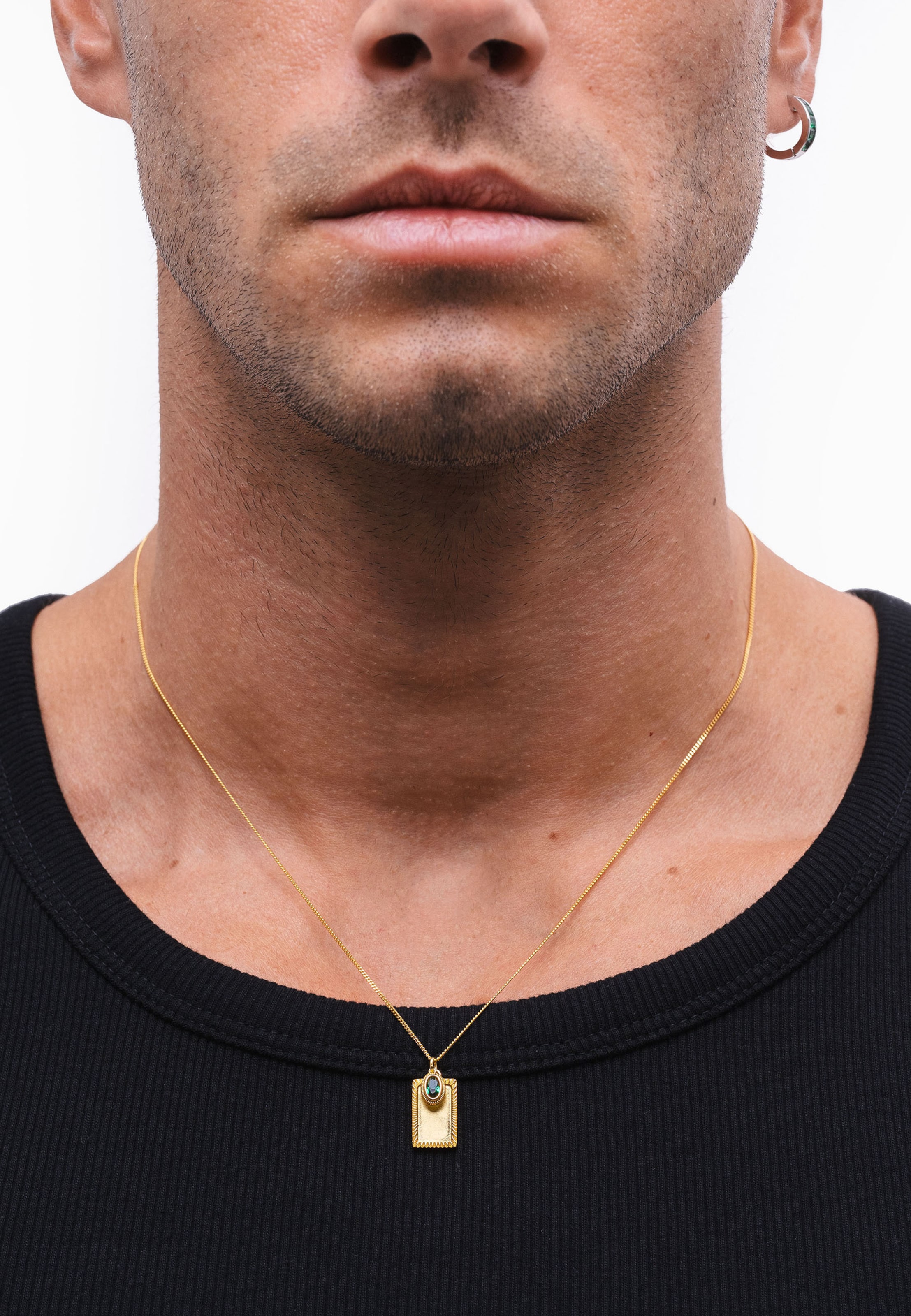 Commen Lines Necklace in Gold